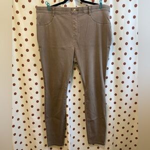 Time and Tru Jeggins, Sea Turtle Green, Size XXL (20), a few small pulls